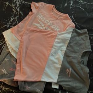 LITTLE GIRLS 3 PIECE REEBOK SET SIZE 6